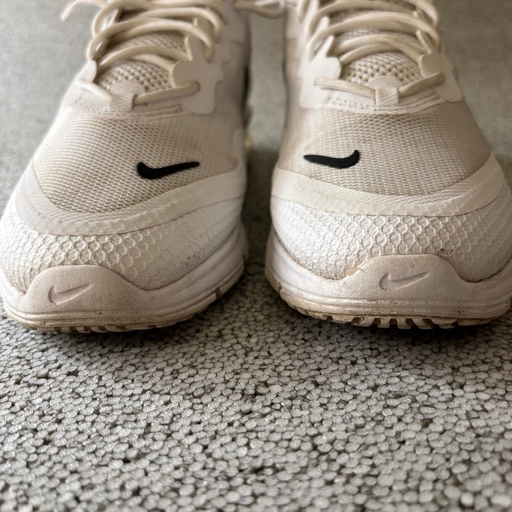 Nike Air Max Sequent 4.5 Sneakers Womens 8 White Black Mesh Athleisure Street - Picture 6 of 10